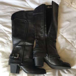 Fergalicious knee high black boots - low heel!